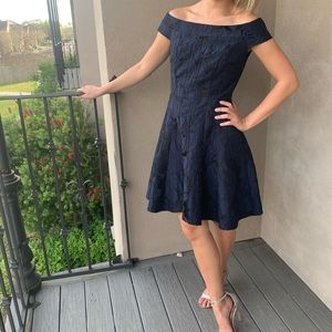 Carmen Marc Valvo Navy dress size 4